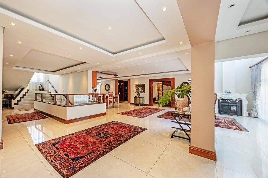 8 Bedroom Property for Sale in Baronetcy Estate Western Cape